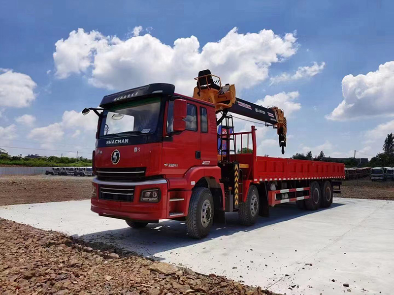 國六陜汽軒德前四后八隨車(chē)吊