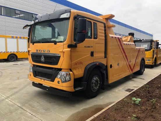 國六重汽豪沃拖吊聯(lián)體黃牌清障車(chē)