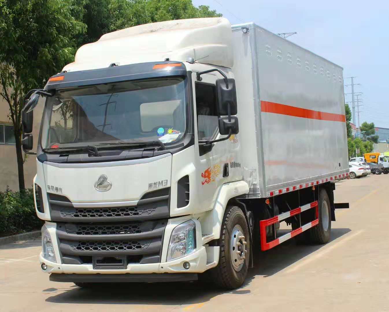 東風(fēng)柳汽毒性氣體廂式運輸車(chē)配置價(jià)格