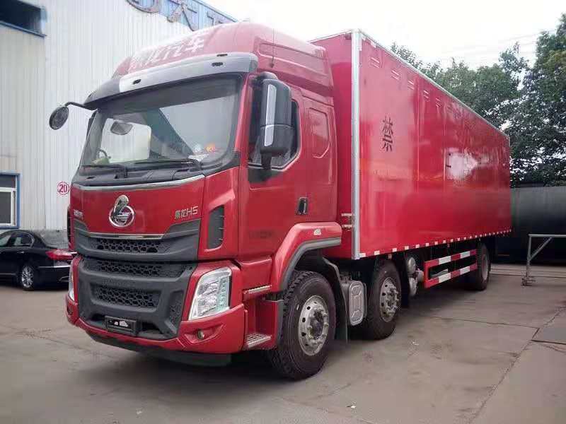 柳汽9.55米雜項危廢運輸車(chē)