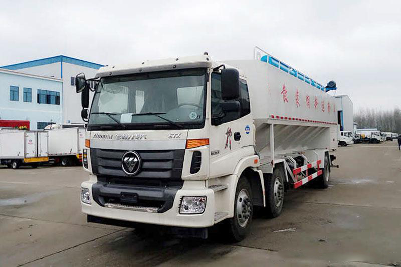福田小三軸散裝飼料運輸車(chē)