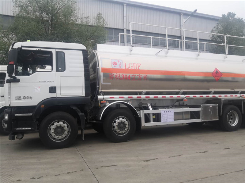 國六30.4方鋁合金油罐車(chē)-31方油罐車(chē)可裝26噸