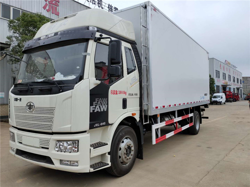 國六 解放J6L高頂雙臥6.8米冷藏車(chē)